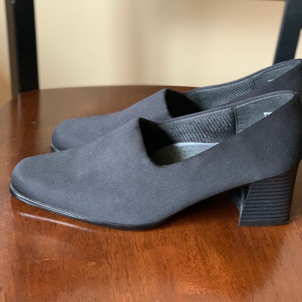 Dress shoes